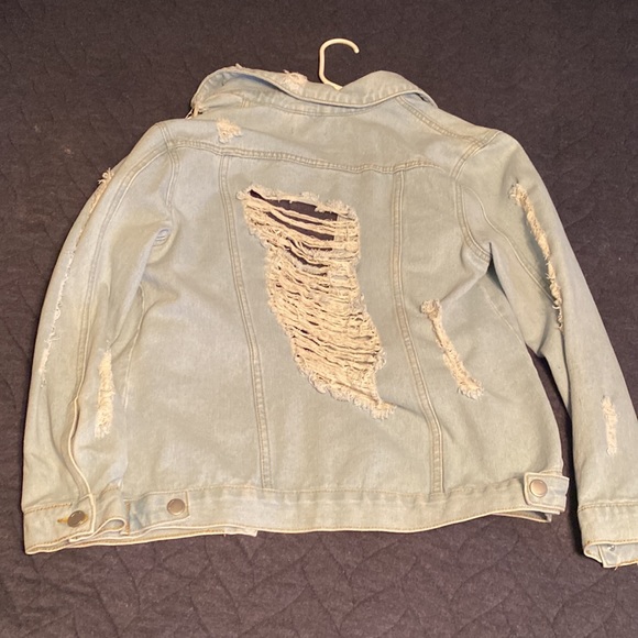 Jean jacket - Picture 2 of 3